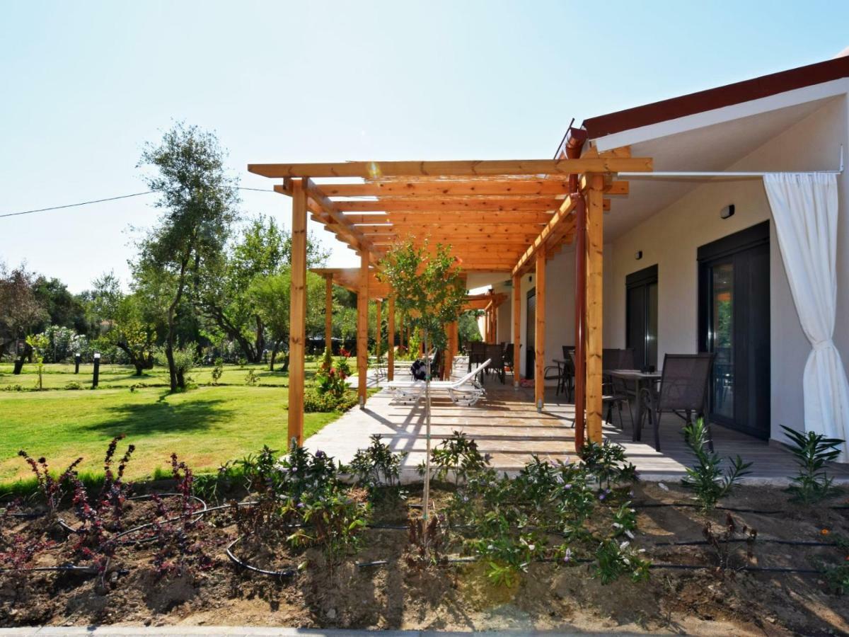 Notos Resort - Tristinika Sithonia Toroni Buitenkant foto